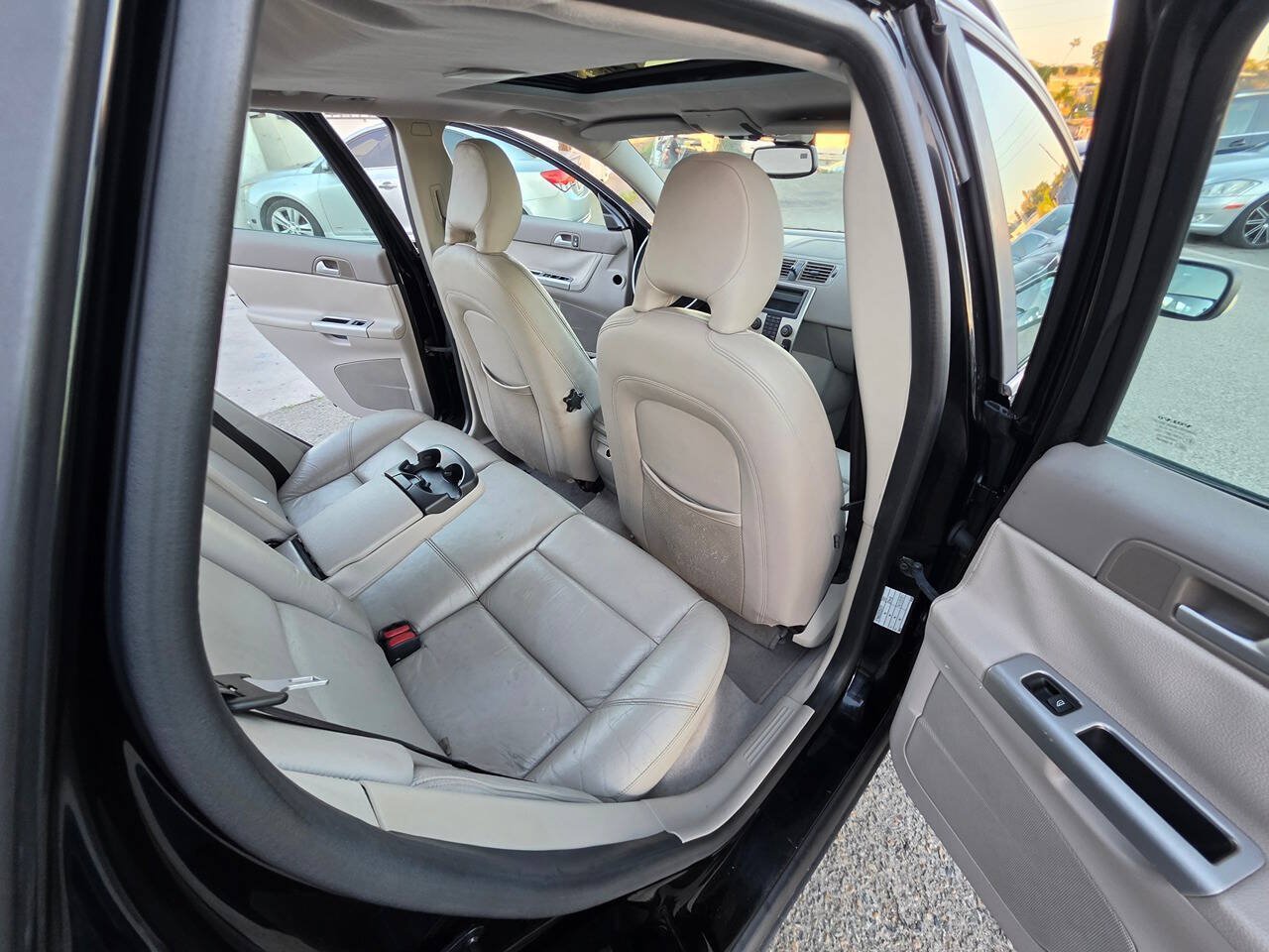 Used 2005 Volvo V50 T5 FWD image 29