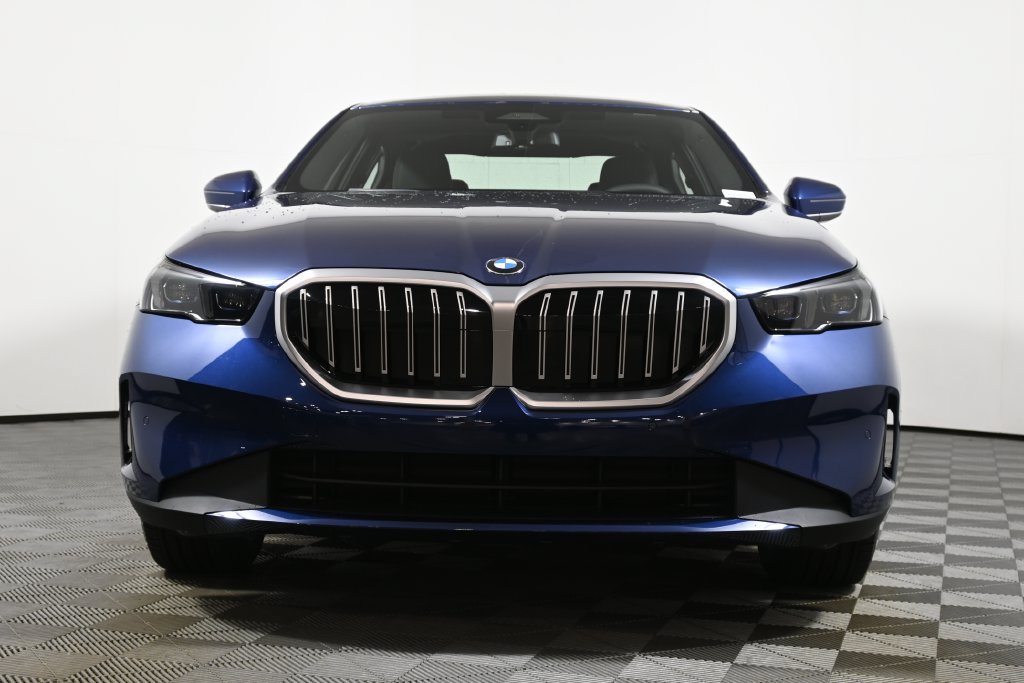 Used 2026 BMW 530i xDrive AWD/4WD image 10