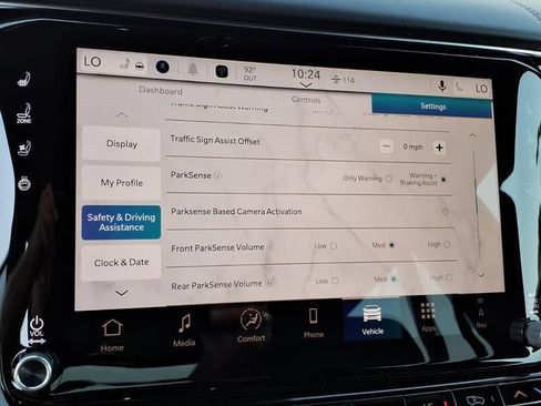 New 2026 Jeep Grand Wagoneer Limited AWD/4WD image 13