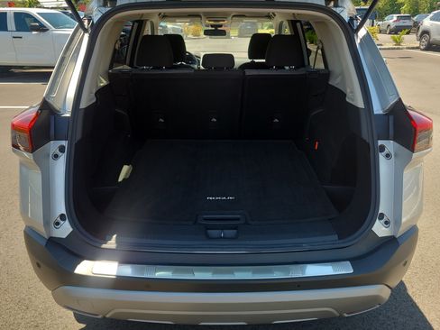 Used 2021 Nissan Rogue SV AWD/4WD image 29