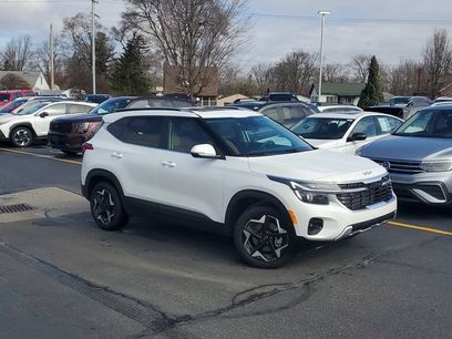 Certified 2025 Kia Seltos EX w/ EX Sunroof Package