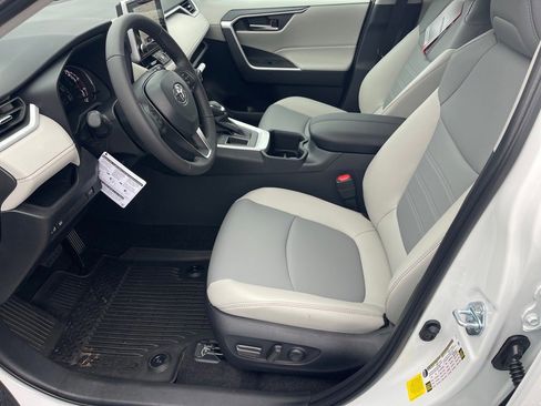 New 2025 Toyota RAV4 XLE Premium image 8