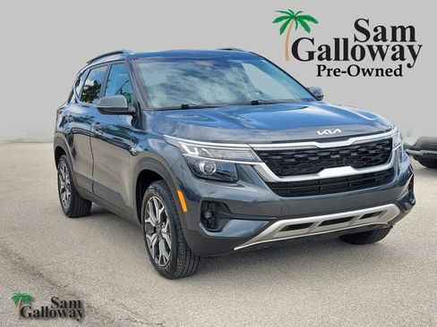 Used 2023 Kia Seltos EX AWD/4WD image 1