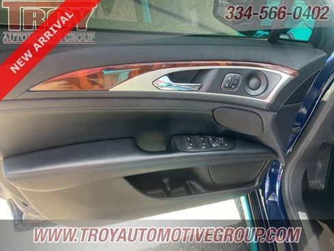 Used 2020 Lincoln MKZ Reserve image 24