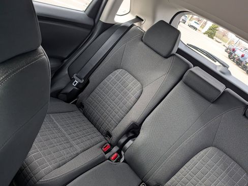 Used 2023 Honda HR-V LX image 12