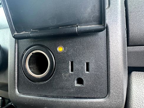 Used 2021 Ford F250 XL w/ Power Equipment Group image 40