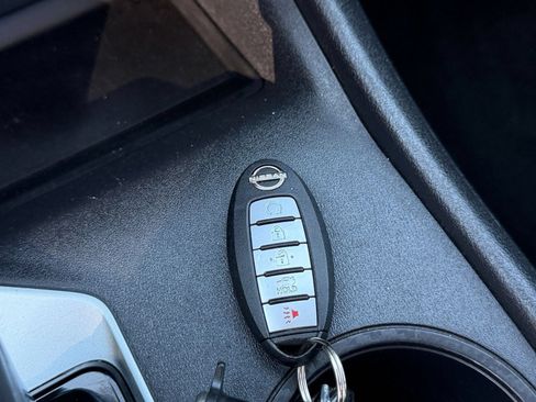 Used 2025 Nissan Altima 2.5 SV FWD image 24