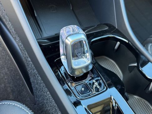 New 2026 Volvo XC40 B5 Plus w/ Protection Package Premier image 20