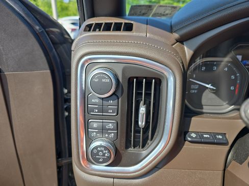 Used 2020 GMC Sierra 1500 Denali w/ Denali Ultimate Package AWD/4WD image 27