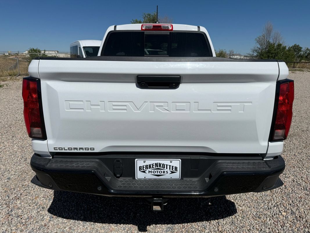Used 2023 Chevrolet Colorado Trail Boss w/ LPO, Skid Plate Package AWD/4WD image 9