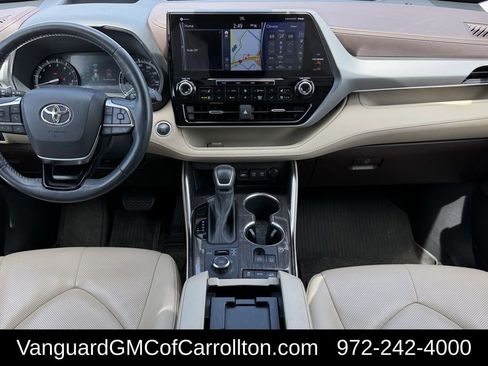Used 2021 Toyota Highlander Platinum AWD/4WD image 15