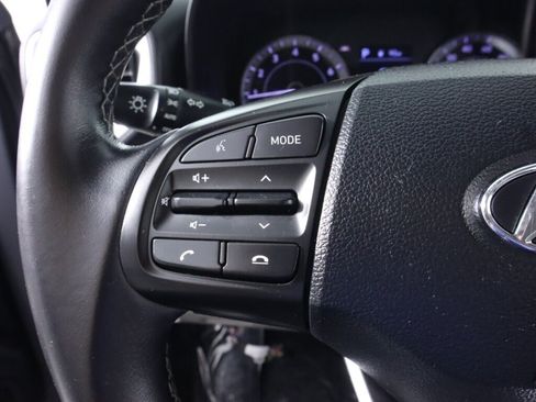 Used 2021 Hyundai Venue SEL FWD image 12