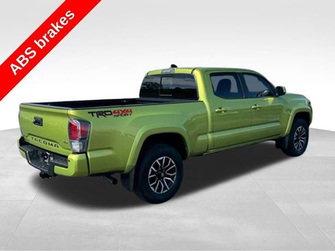 Used 2023 Toyota Tacoma TRD Sport w/ TRD Premium Sport Package AWD/4WD image 7
