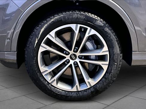 New 2026 Audi Q7 2.0T Premium AWD/4WD image 11