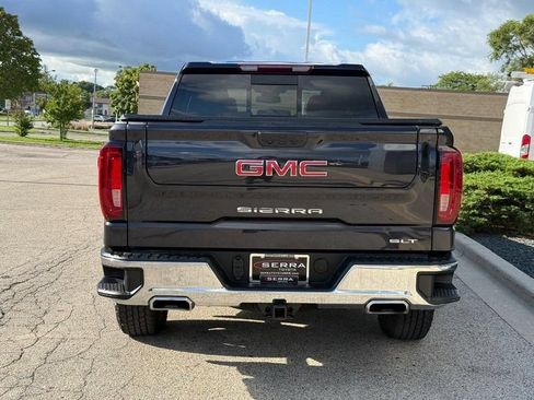 Used 2022 GMC Sierra 1500 SLT w/ SLT Convenience Package AWD/4WD image 4