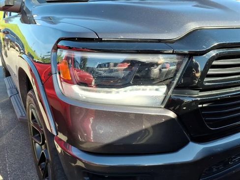 Used 2022 RAM 1500 Laramie AWD/4WD image 3