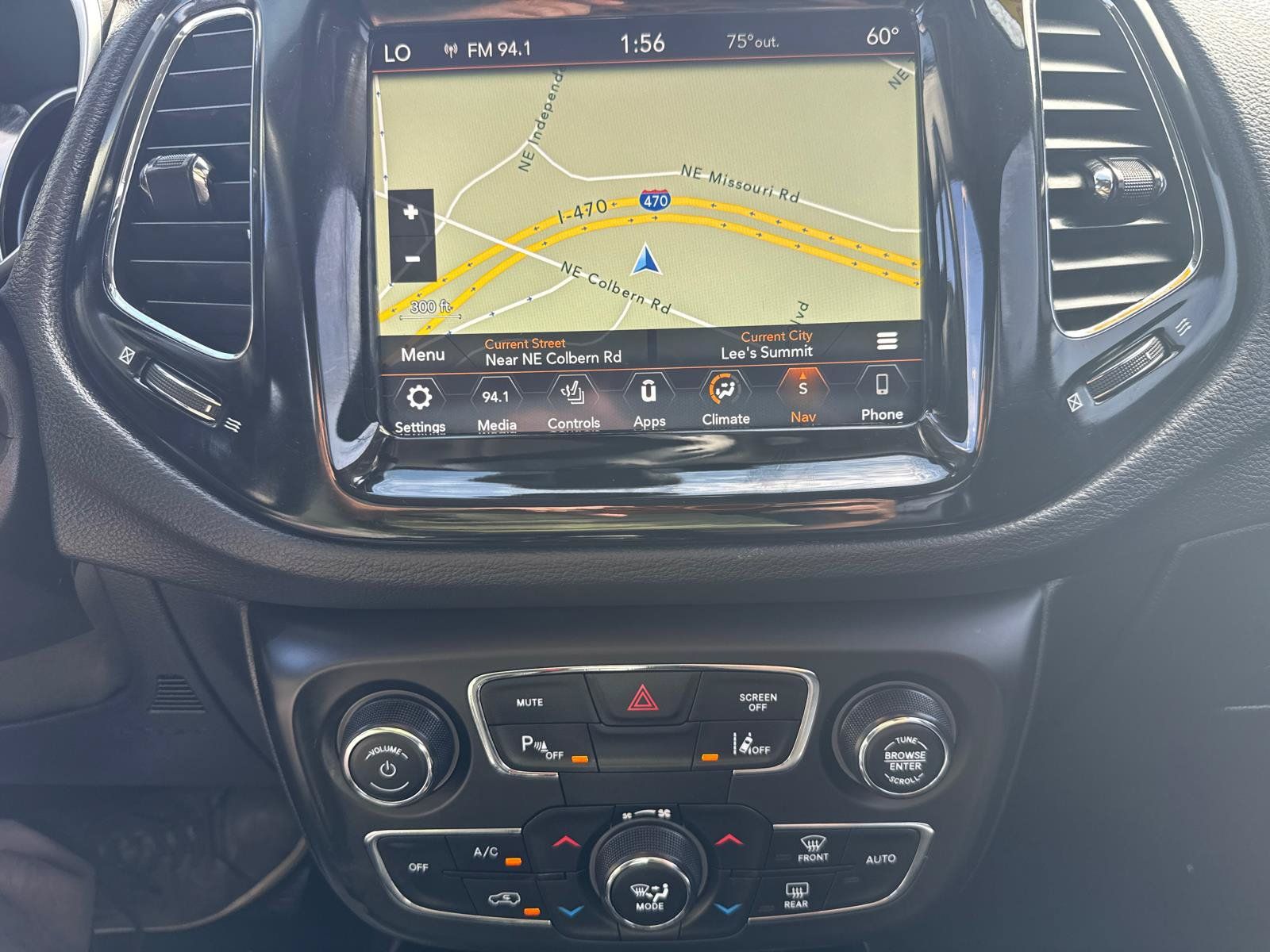 Used 2018 Jeep Compass Limited w/ Navigation Group AWD/4WD image 20