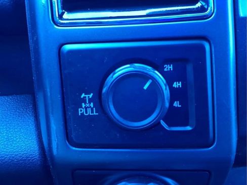 Used 2018 Ford F150 XLT w/ Equipment Group 302A Luxury AWD/4WD image 18