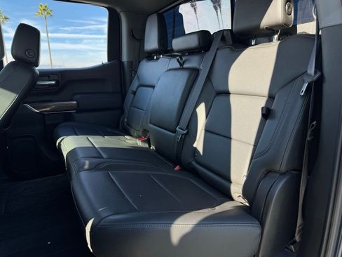 Used 2019 Chevrolet Silverado 1500 LT Trail Boss image 4