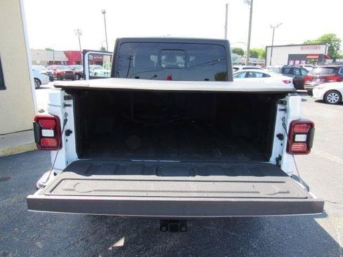 Used 2020 Jeep Gladiator Overland AWD/4WD image 43