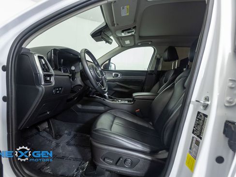 Used 2022 Kia Sorento SX AWD/4WD image 11