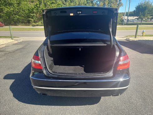 Used 2011 Mercedes-Benz E 350 4MATIC Sedan image 30