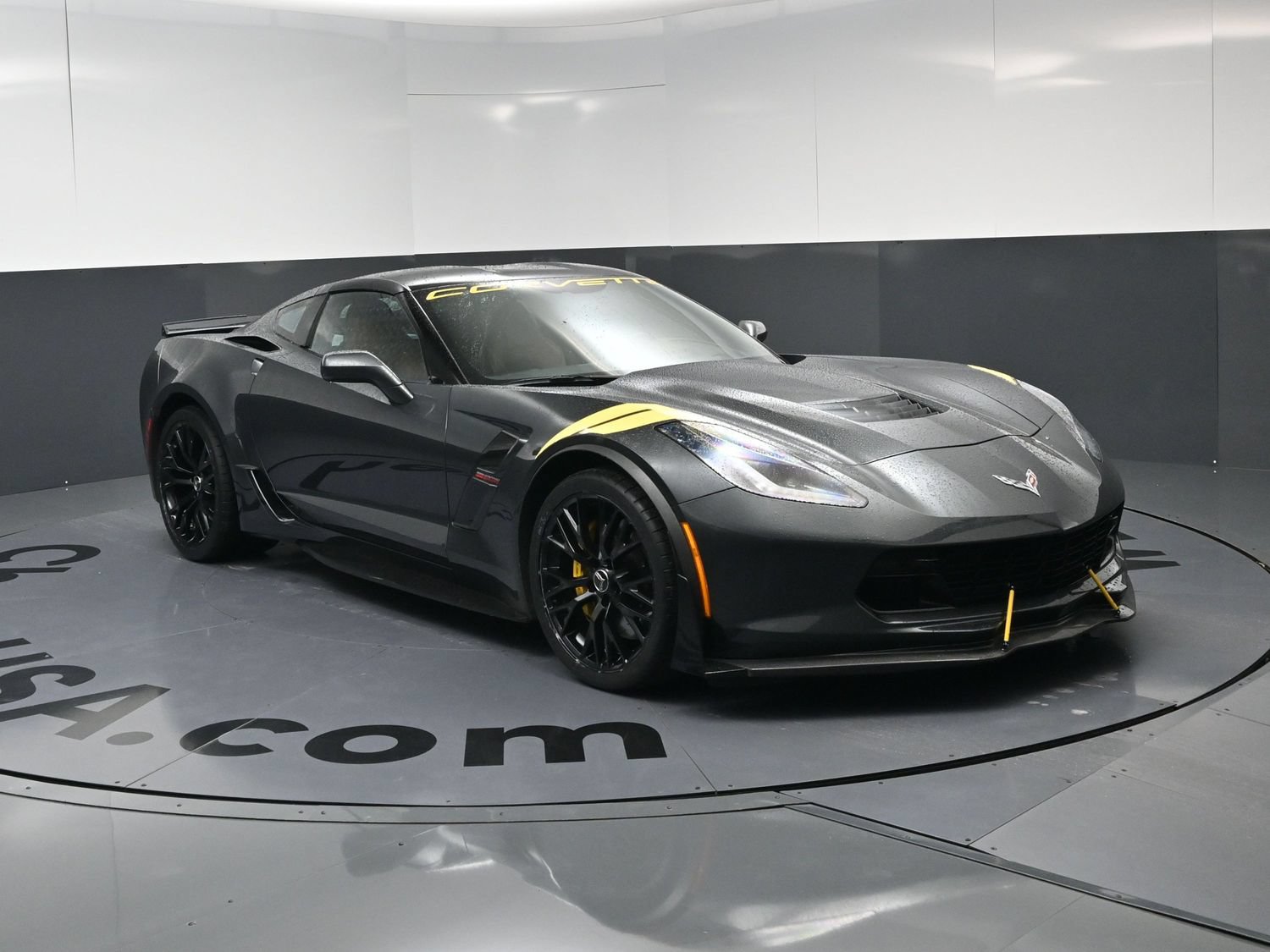 Used 2018 Chevrolet Corvette Grand Sport RWD image 2
