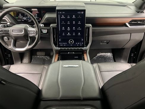 Used 2025 GMC Yukon Denali AWD/4WD image 50