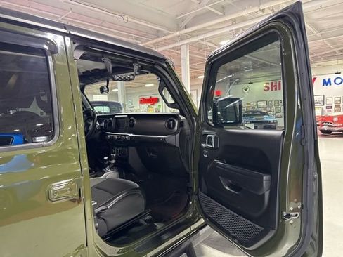 Certified 2021 Jeep Gladiator Sport image 38