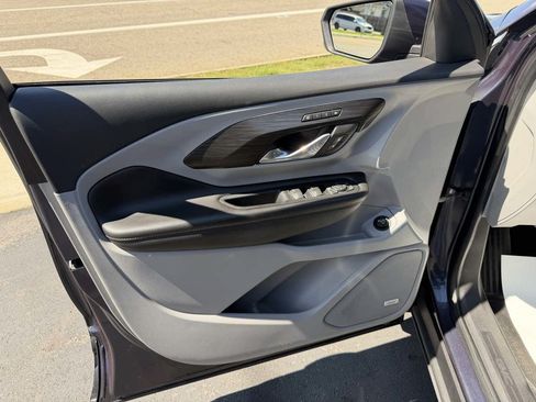 Used 2019 GMC Terrain SLT w/ Preferred Package AWD/4WD image 10