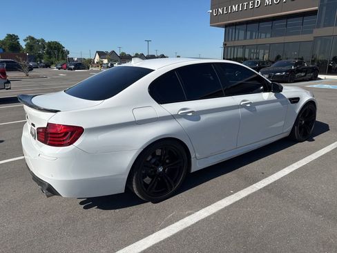 Used 2015 BMW M5 RWD image 5