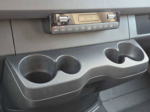 Used 2025 Mercedes-Benz Sprinter 2500 image 35