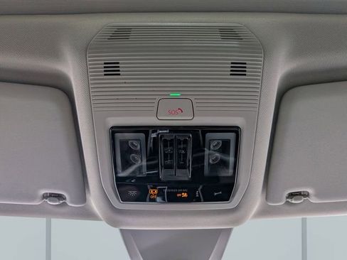 Certified 2025 Volkswagen Atlas SEL Premium R-Line image 28