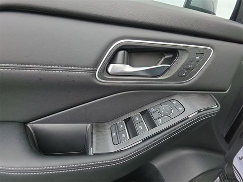 New 2026 Nissan Rogue Platinum w/ Platinum Premium Package image 13