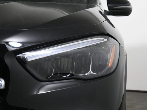 Certified 2025 Mercedes-Benz GLA 250 4MATIC image 10