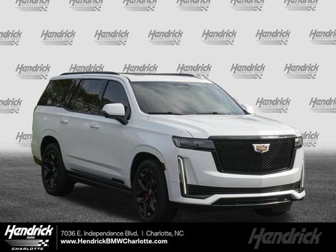 Used 2022 Cadillac Escalade Sport Platinum w/ Heavy-Duty Trailer Package AWD/4WD image 1