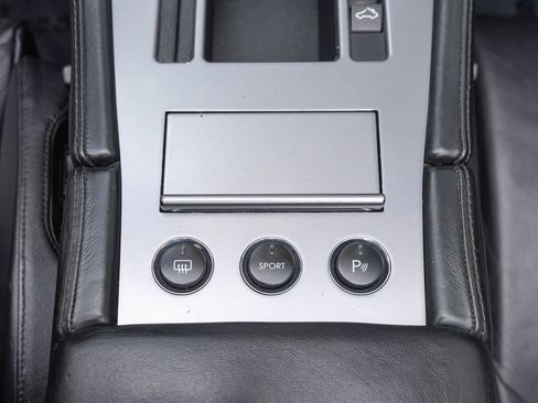 Used 2006 Aston Martin DB9 Volante RWD image 34
