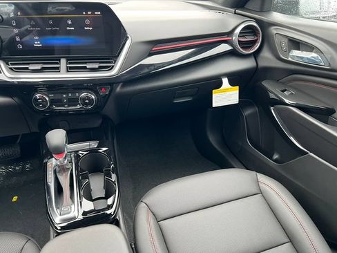 New 2026 Chevrolet Trax RS w/ Driver Confidence Package FWD image 24