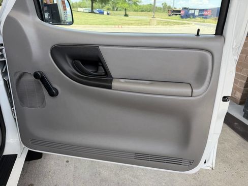 Used 2000 Ford Ranger XL RWD image 18