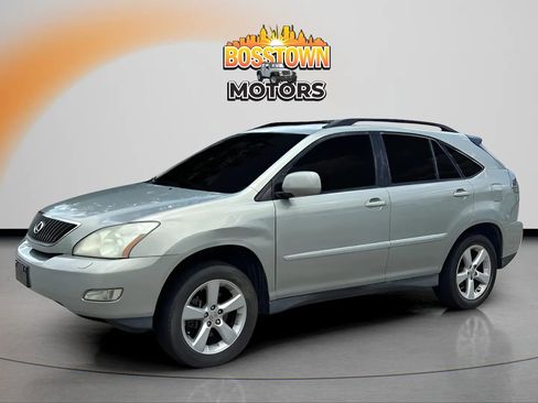 Used 2004 Lexus RX 330 w/ Premium Plus Pkg FWD image 2
