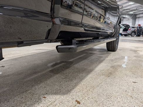 Used 2018 RAM 2500 Laramie w/ Sport Appearance Group image 10