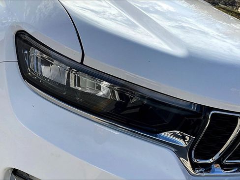 Used 2022 Jeep Grand Cherokee Limited image 29