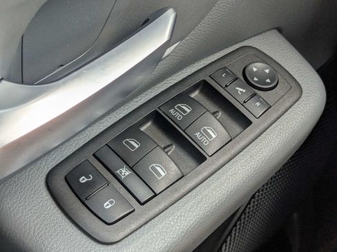 Used 2023 RAM 1500 Big Horn AWD/4WD image 26