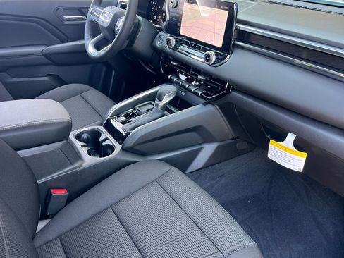 New 2025 GMC Canyon Elevation w/ Technology Package image 12