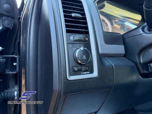 Used 2016 RAM 1500 Express w/ Black Ram 1500 Express Group image 30