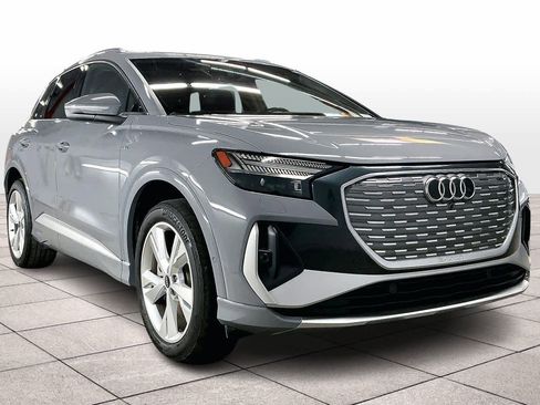 Used 2023 Audi Q4 e-tron Prestige image 2