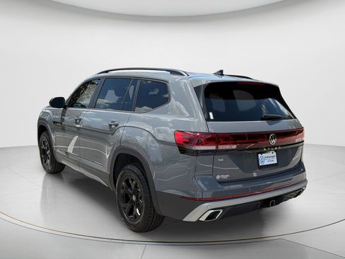 New 2026 Volkswagen Atlas Peak Edition AWD/4WD image 7