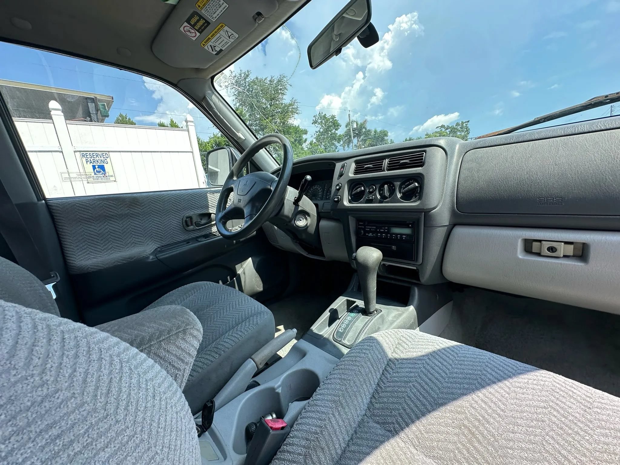 Used 2001 Mitsubishi Montero Sport ES RWD image 10
