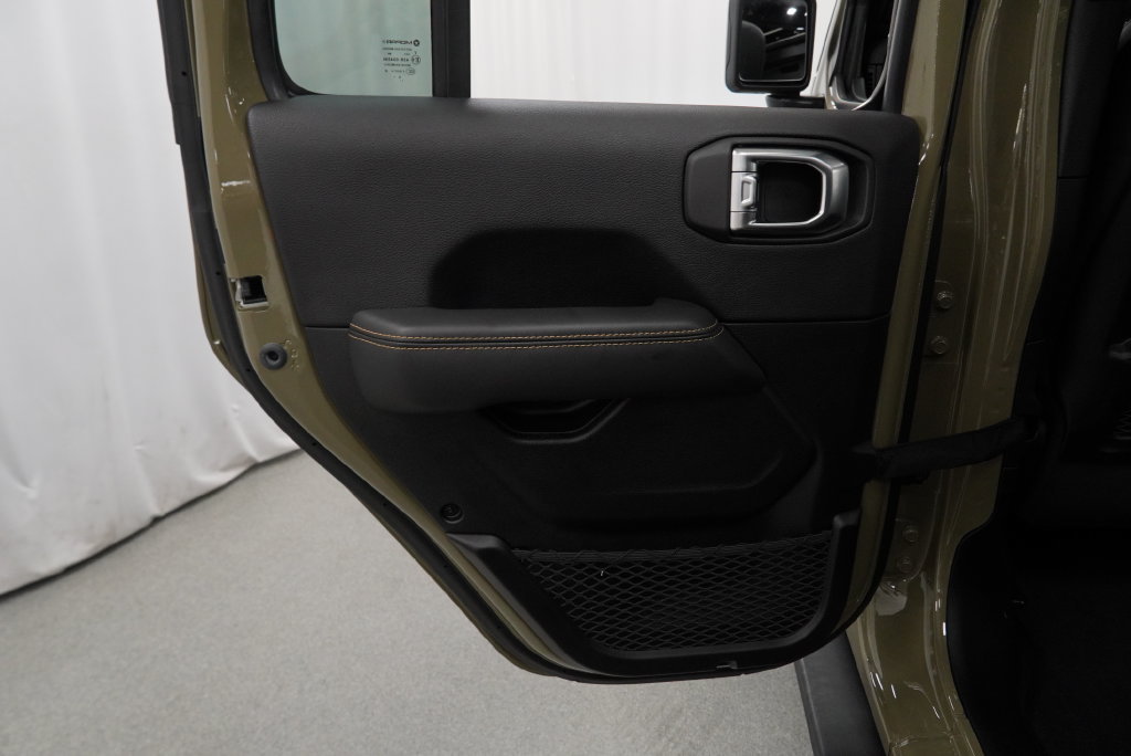 Certified 2025 Jeep Wrangler Unlimited Rubicon 392 AWD/4WD image 40
