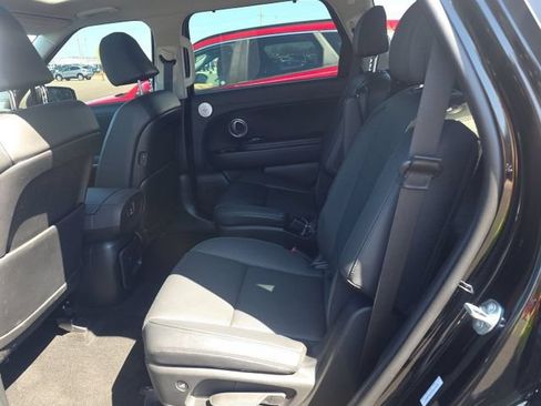 Used 2026 Hyundai Palisade Limited FWD image 4